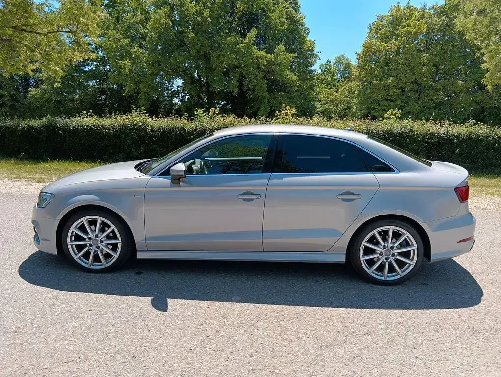 Gebraucht Audi A3 S-Line 150 PS (110 kW) 2015 Grau Limousine