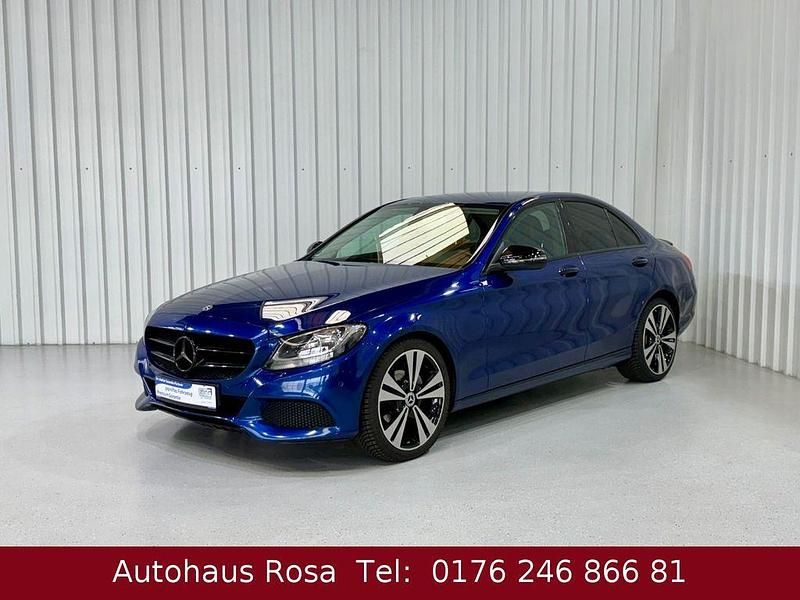 Blau Gebraucht 2017 Mercedes C180 Sport Limousine | 16.450 € (Etwas zu teuer) - Bild 1/4