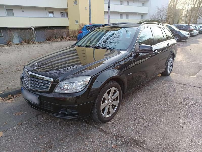 Gebraucht Mercedes C180 156 PS (114 kW) 2009 Schwarz Kombi