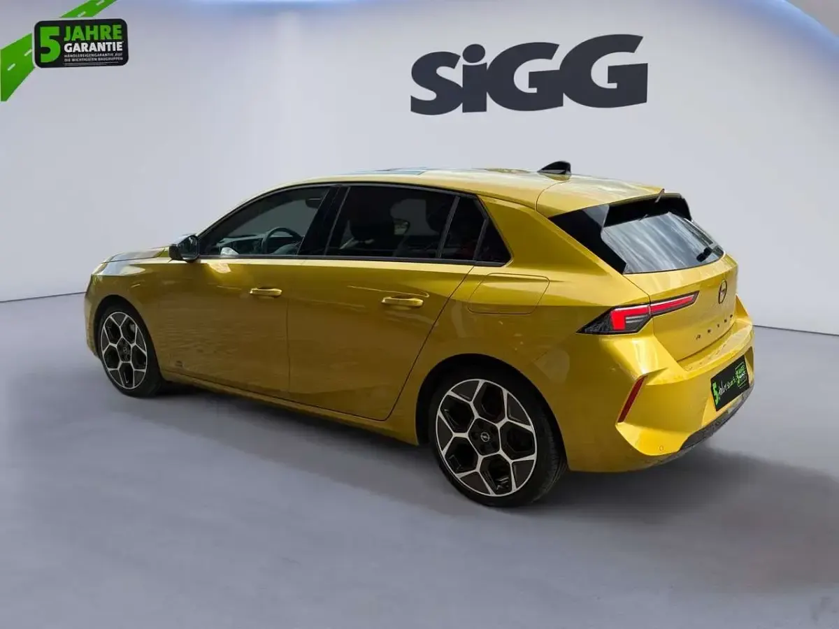 Gebraucht Opel Astra 181 PS (133 kW) 2022 Gelb Kleinwagen
