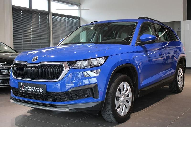 Blau Gebraucht 2022 Skoda Kodiaq Active SUV | 20.390 € (Superpreis) - Bild 1/4