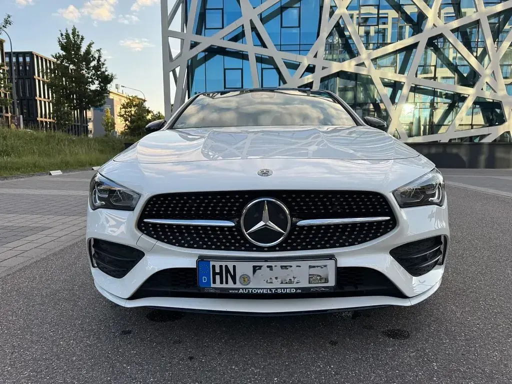 Gebraucht Mercedes CLA220 AMG line 190 PS (139 kW) 2019 Weiß Limousine