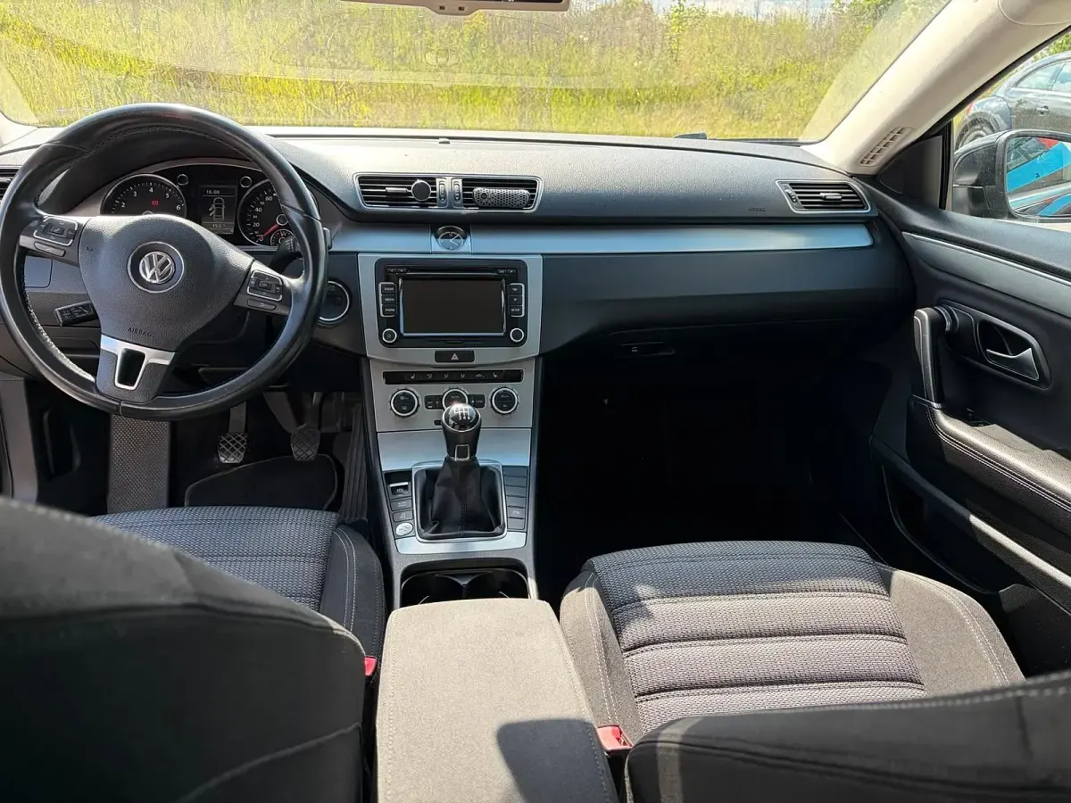 Gebraucht VW Passat 160 PS (117 kW) 2012 Schwarz Limousine