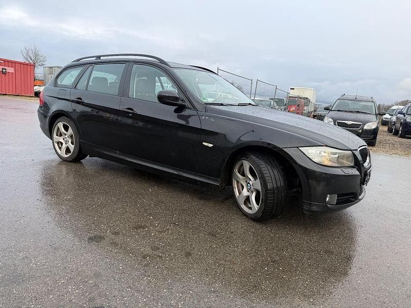 Second-hand BMW 320 177 CP (130 kW) 2008 Negru Berlinǎ