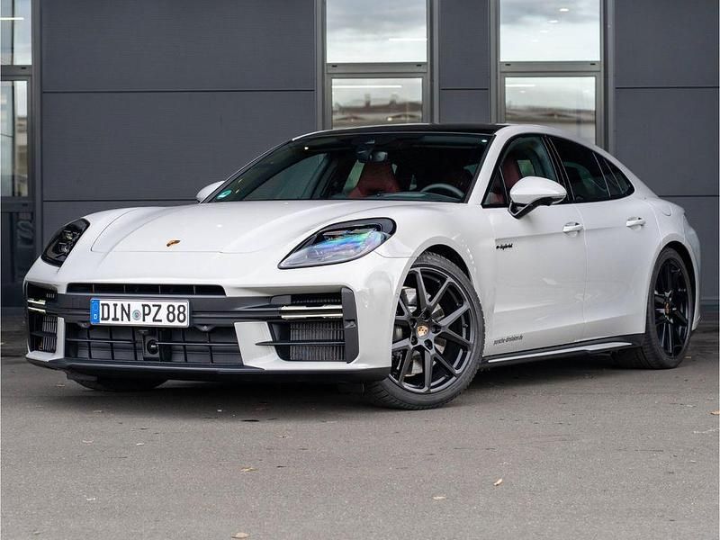 Grau Gebraucht 2025 Porsche Panamera 4 Limousine | 144.590 € (Superpreis) - Bild 1/4