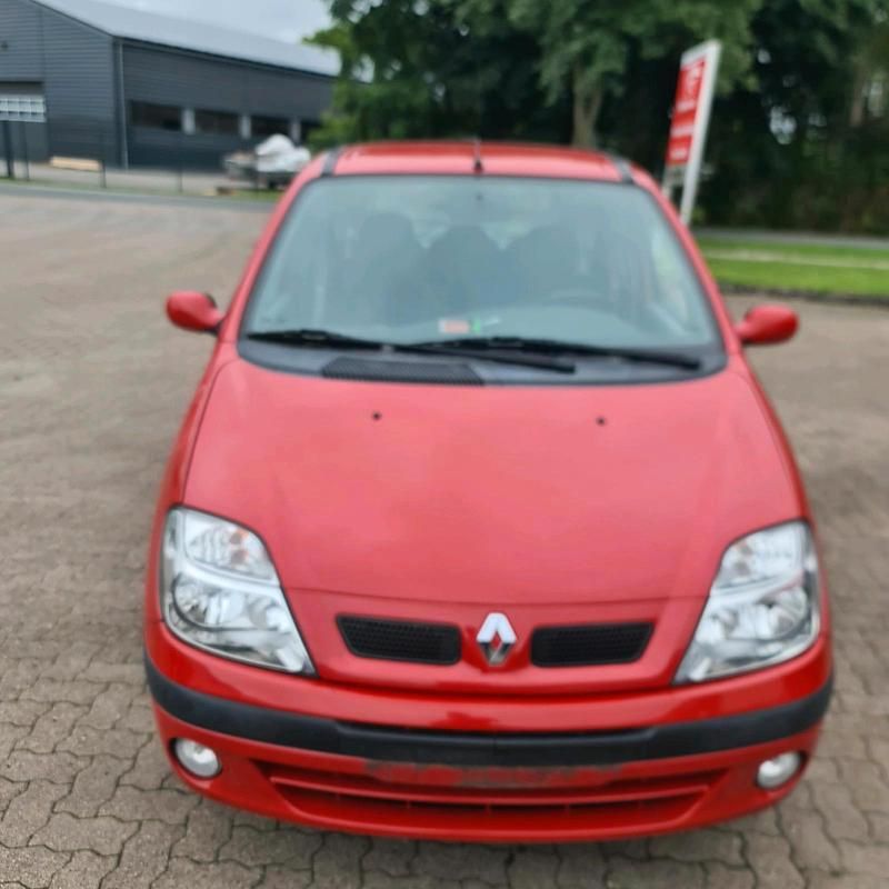 Rot Gebraucht 2001 Renault Scénic Van / Kleinbus | 1.999 € (Fairer Preis) - Bild 1/4