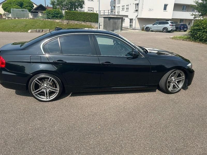 Gebraucht BMW 325 M Performance 218 PS (160 kW) 2009 Schwarz Limousine