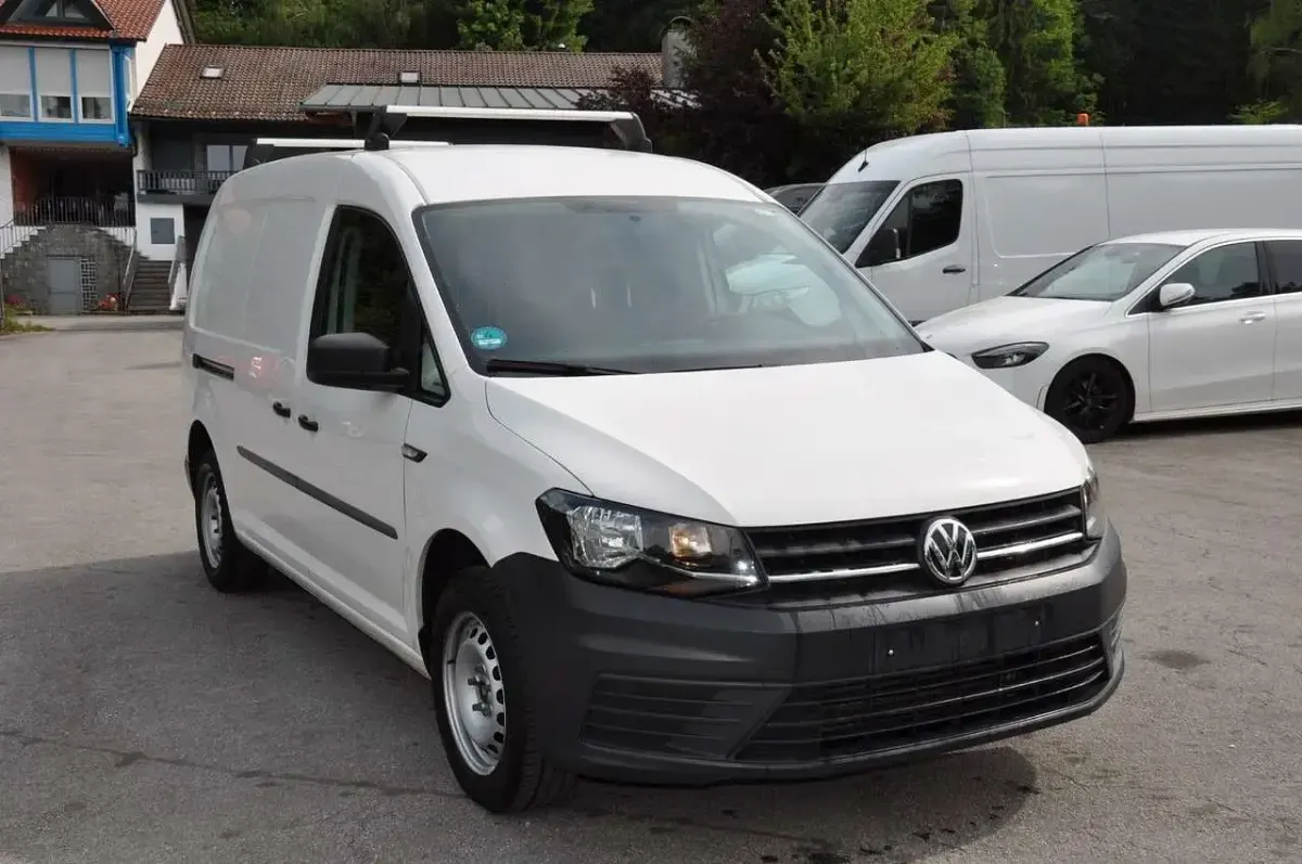 Gebraucht VW Caddy 102 PS (75 kW) 2020 Weiß Van / Kleinbus