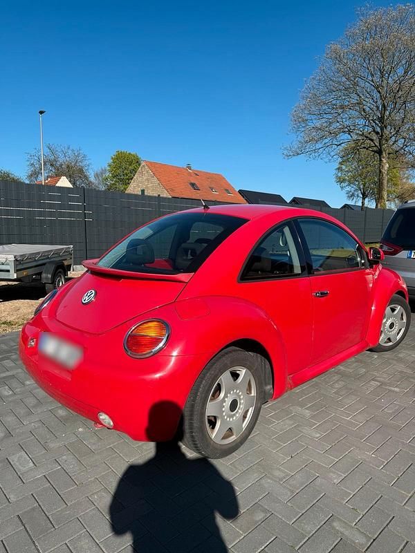 Gebraucht VW New Beetle 115 PS (84 kW) 1999 Rot Kleinwagen