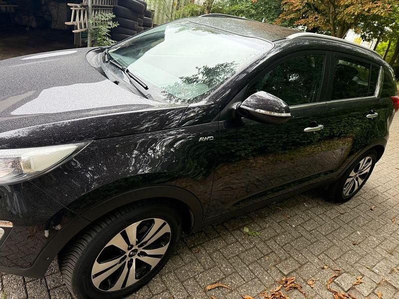 Schwarz Gebraucht 2012 Kia Sportage Spirit SUV | 9.900 € (Fairer Preis) - Bild 1/4