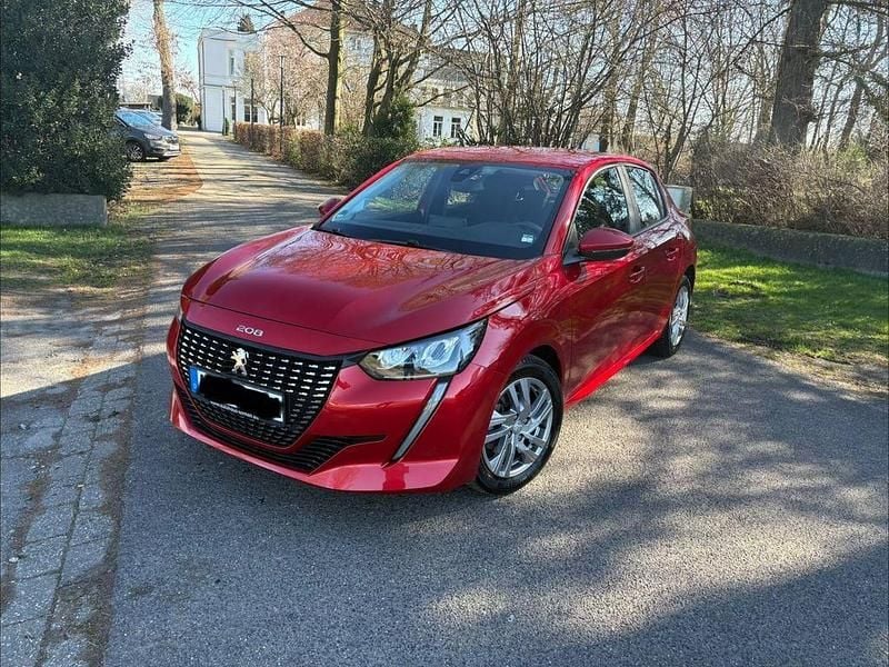 Gebraucht Peugeot 208 Active 101 PS (74 kW) 2020 Rot Kleinwagen