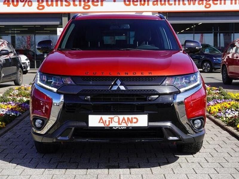 Gebraucht Mitsubishi Outlander 150 PS (110 kW) 2020 Rot SUV