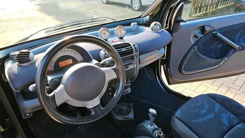 Gebraucht Smart ForTwo Coupé 61 PS (44 kW) 2005 Schwarz Coupé