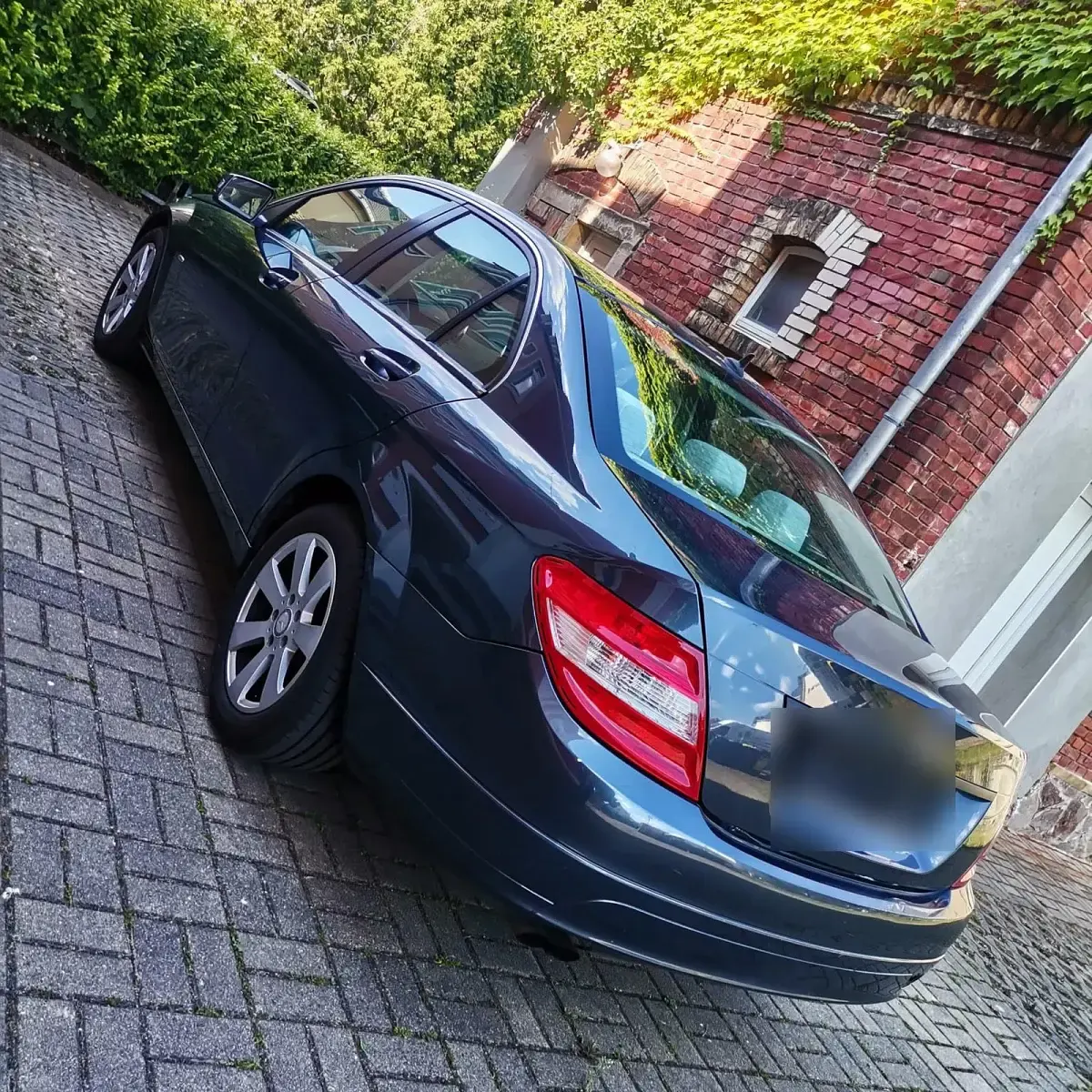 Gebraucht Mercedes C180 156 PS (114 kW) 2010 Grau Limousine