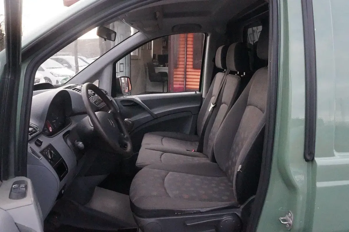 Gebraucht Mercedes Vito 116 PS (85 kW) 2010 Weiß Van