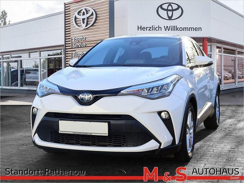 Schneeweiß Gebraucht 2021 Toyota C-HR SUV | 20.990 € (Fairer Preis) - Bild 1/4
