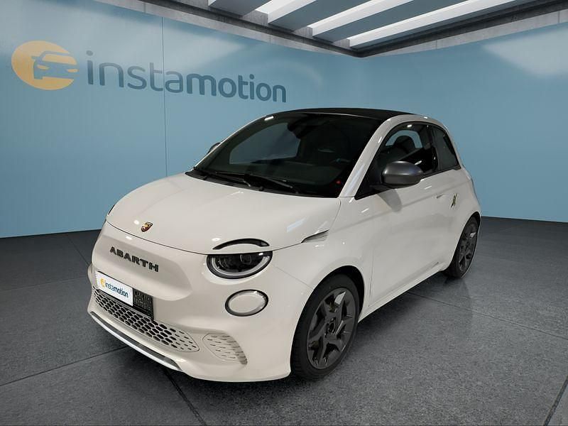 Weiß Neu 2025 Abarth 500e Kleinwagen | 35.749 € (Guter Preis) - Bild 1/4