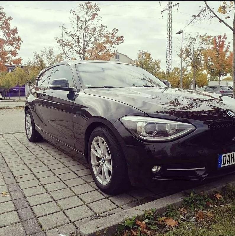Gebraucht BMW 118 Coupé Lifestyle 143 PS (105 kW) 2013 Schwarz Coupé