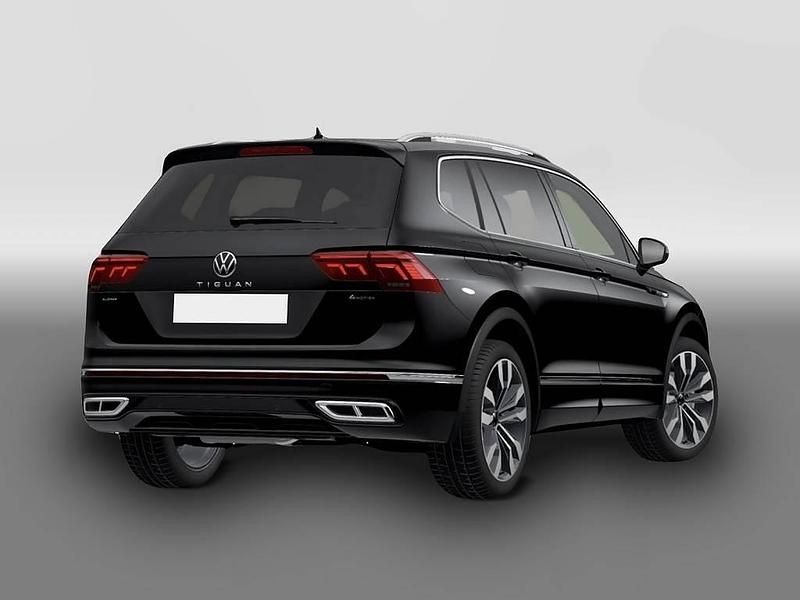 Gebraucht VW Tiguan Allspace 150 PS (110 kW) 2023 Schwarz SUV