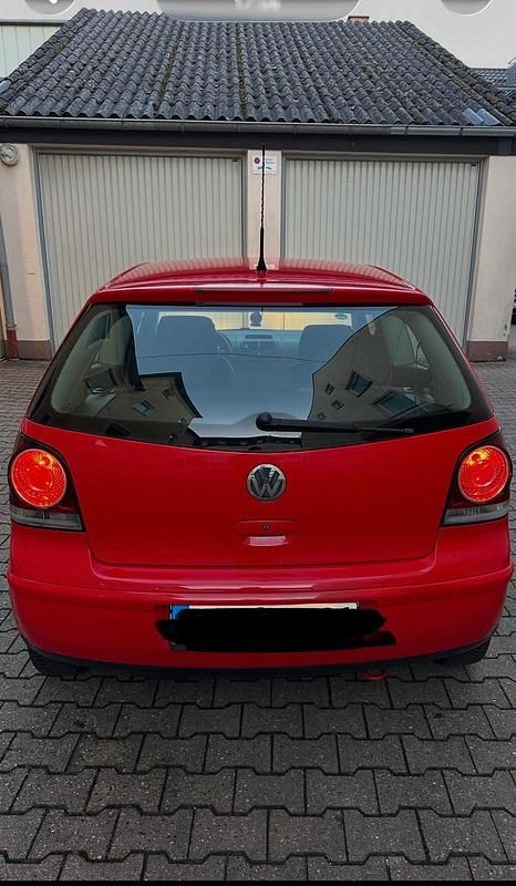 Gebraucht VW Polo 60 PS (44 kW) 2006 Rot Kleinwagen
