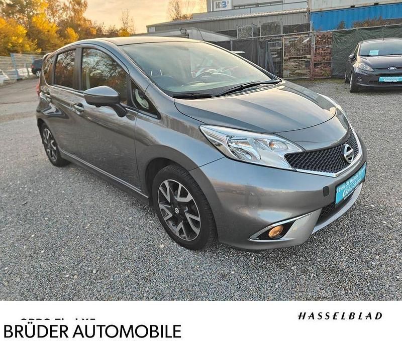 Grau Gebraucht 2014 Nissan Note Tekna Van / Kleinbus | 6.999 € (Fairer Preis) - Bild 1/4