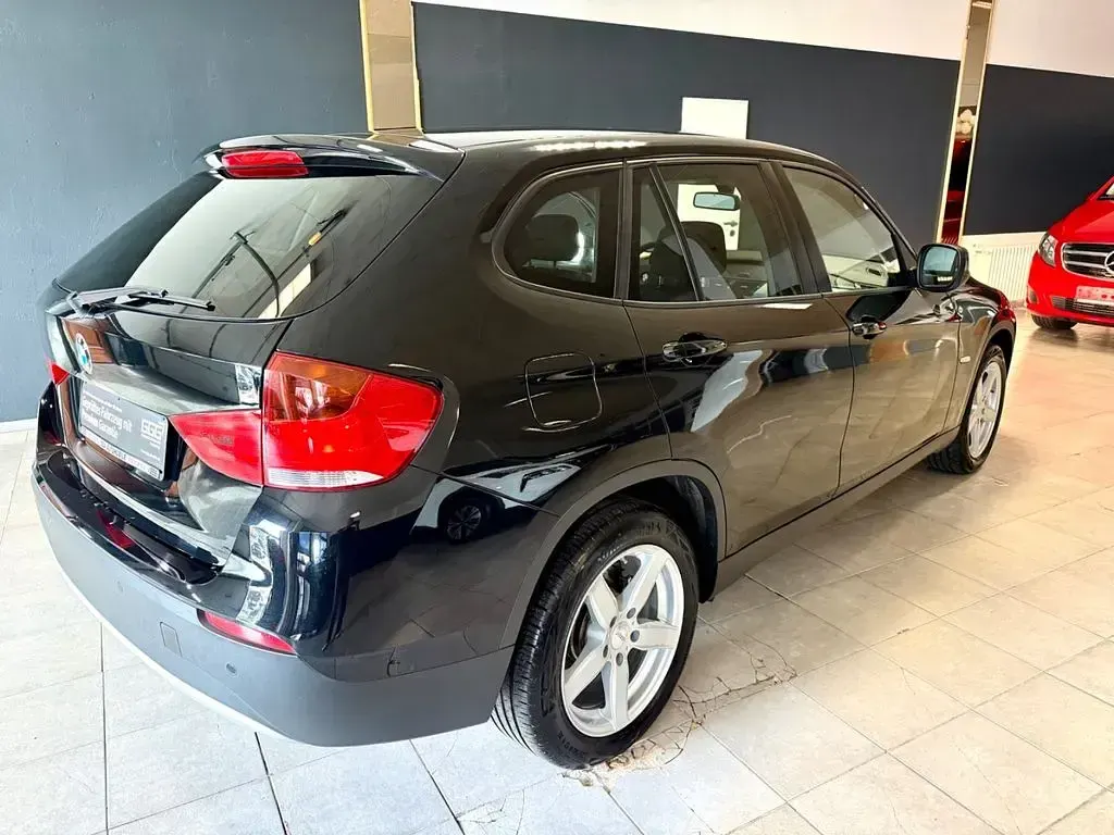 Używany BMW X1 143 KM (105 kW) 2011 Czarny SUV
