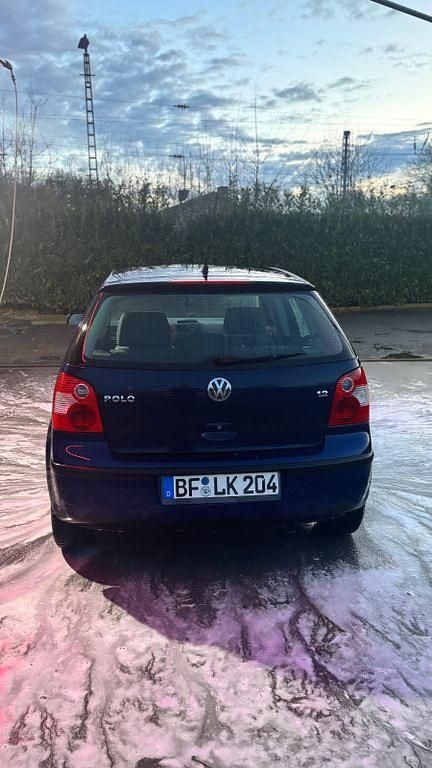 Gebraucht VW Polo Basis 64 PS (47 kW) 2002 Blau Limousine