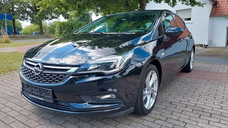 Schwarz Gebraucht 2018 Opel Astra Limousine | 11.999 € (Fairer Preis) - Bild 1/4