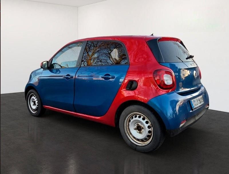 Rot Gebraucht 2019 Smart ForFour Electric Drive Kleinwagen | 9.600 € (Fairer Preis) - Bild 1/4