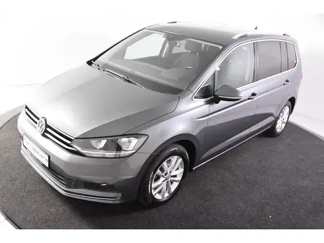 Gebraucht VW Touran Highline 116 PS (85 kW) 2019 Van / Kleinbus