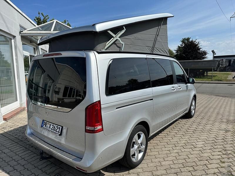 Gebraucht Mercedes V220 163 PS (119 kW) 2019 Silber Van / Kleinbus