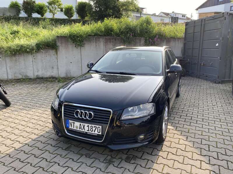 Schwarz Gebraucht 2009 Audi A3 Sportback Kombi | 4.350 € (Guter Preis) - Bild 1/4