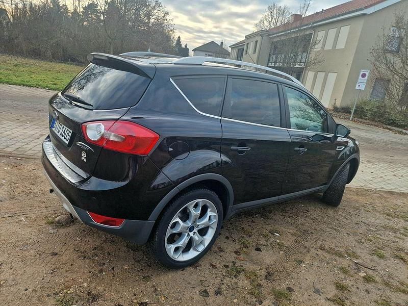 Gebraucht Ford Kuga Trend 200 PS (147 kW) 2010 Schwarz SUV