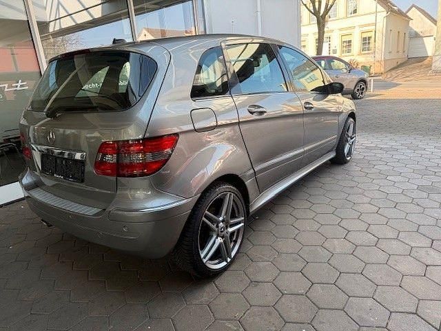Gebraucht Mercedes B170 116 PS (85 kW) 2006 Grau Van / Kleinbus