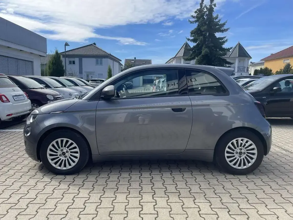 Gebraucht Fiat 500e 86 kW (118 PS) 2023 Grau Kleinwagen