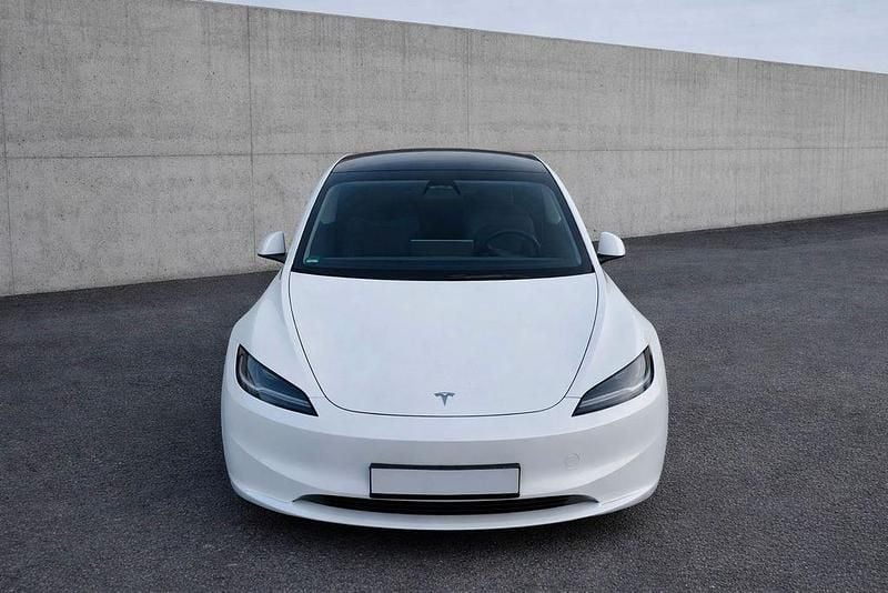 Gebraucht Tesla Model 3 208 kW (283 PS) 2024 Weiß Limousine