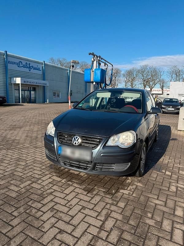 Gebraucht VW Polo 70 PS (51 kW) 2005 Grau Kleinwagen