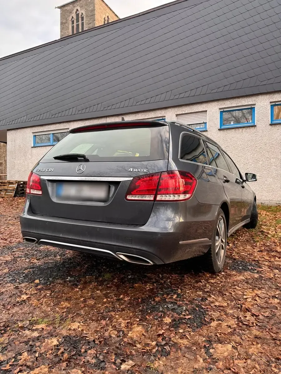 Gebraucht Mercedes E250 2013 Grau Kombi