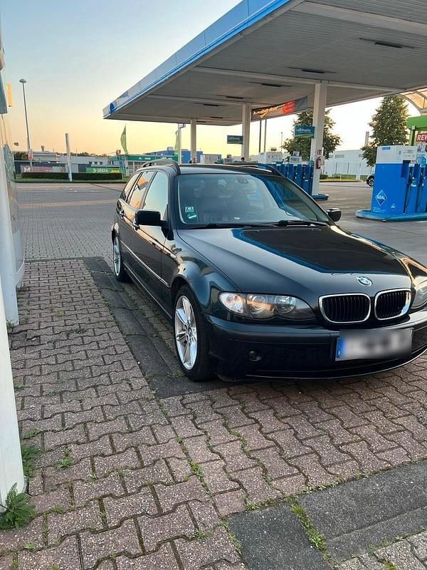 Schwarz Gebraucht 2002 BMW 320 Kombi | 2.800 € (Fairer Preis) - Bild 1/4