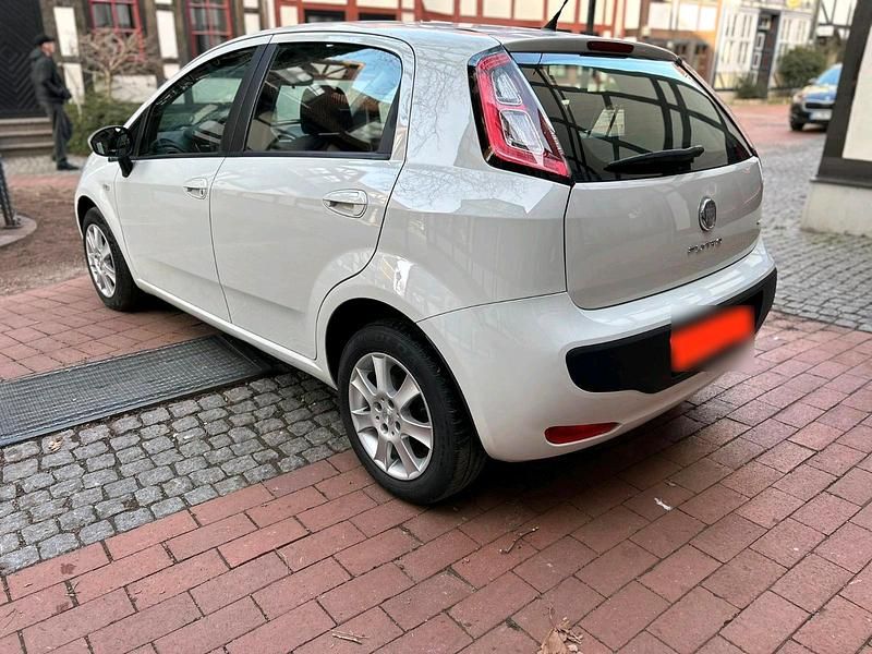 Gebraucht Fiat Punto 80 PS (58 kW) 2009 Weiß Kleinwagen