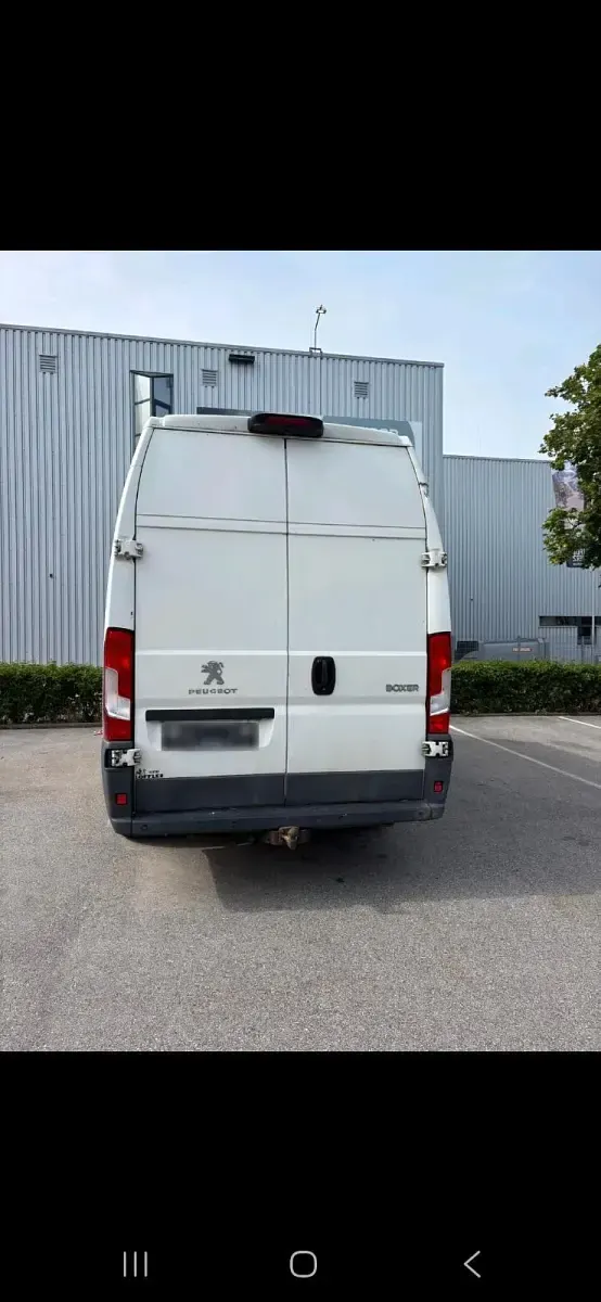 Gebraucht Peugeot Boxer 140 PS (102 kW) 2017 Weiß Van