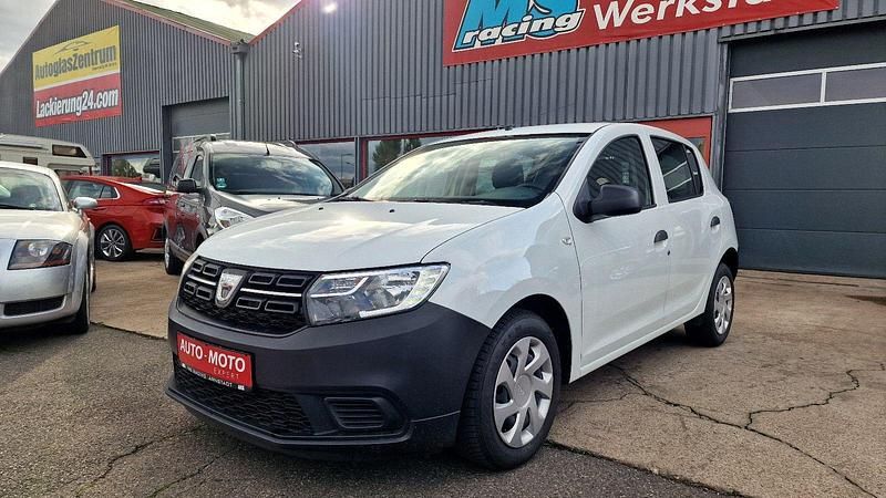 Gebraucht Dacia Sandero Acces 73 PS (53 kW) 2020 Weiß Kleinwagen