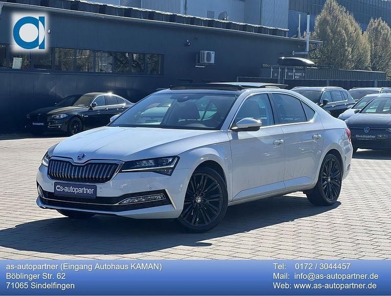 Gebraucht Skoda Superb Style 156 PS (114 kW) 2022 Weiß Limousine