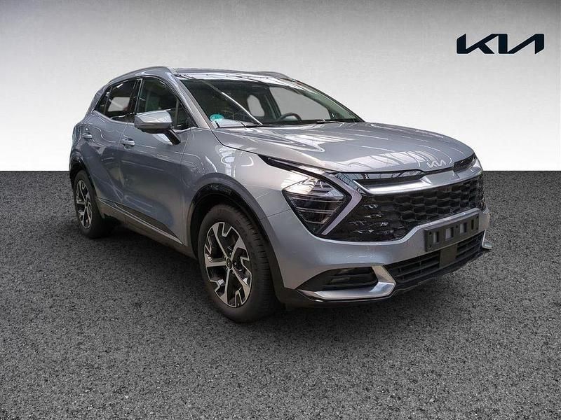 Gebraucht Kia Sportage Spirit 136 PS (100 kW) 2024 Lunar silver m. SUV
