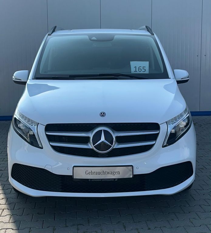 Gebraucht Mercedes V220 163 PS (119 kW) 2020 Weiß Van / Kleinbus