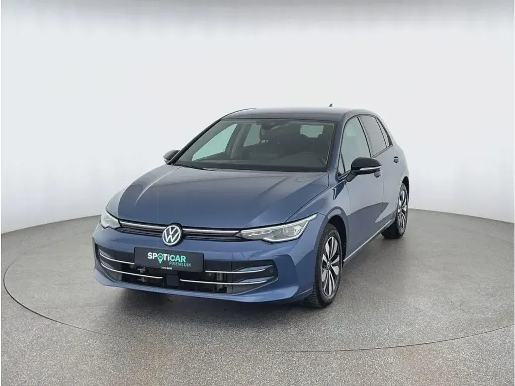 Gebraucht VW Golf VIII Goal 150 PS (110 kW) 2024 Blau Limousine