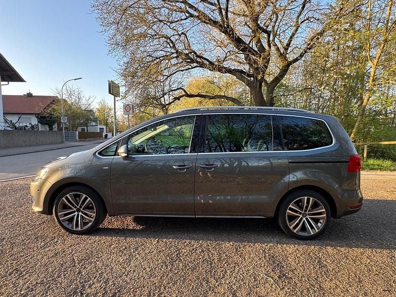 Brugt VW Sharan Cup 177 HK (130 kW) 2014 Grå MPV