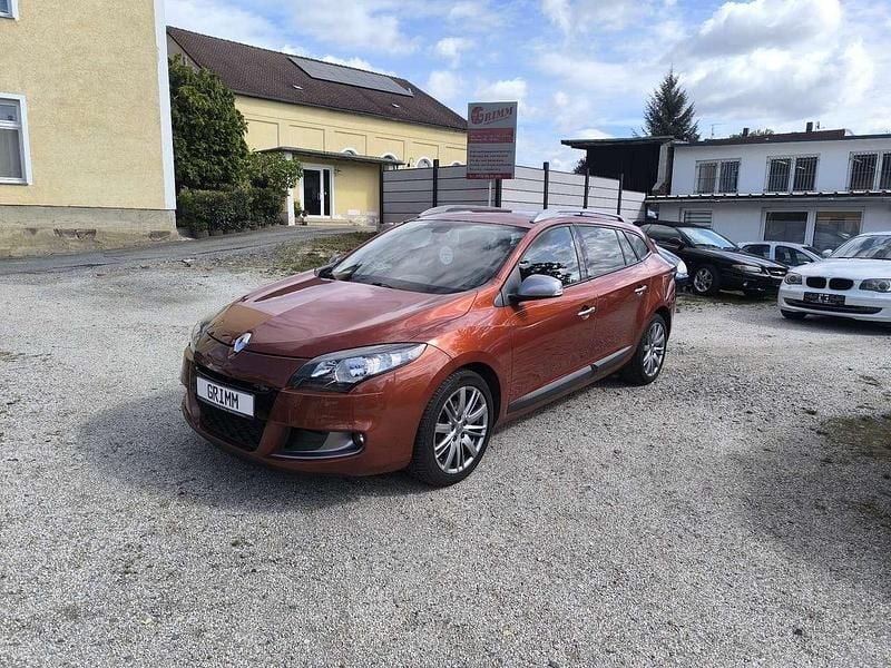 Orange Gebraucht 2012 Renault Mégane GrandTour GT-Line Kombi | 6.499 € (Teuer) - Bild 1/4