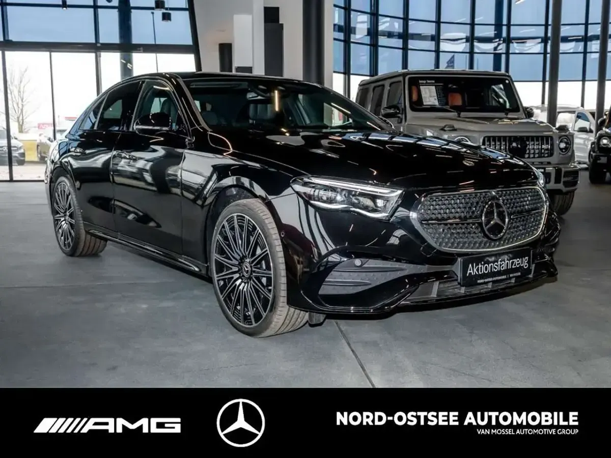 Gebraucht Mercedes E450 AMG 367 PS (269 kW) 2026 Metalliclack obsidianschwarz m Limousine