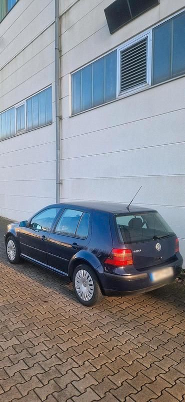 Gebraucht VW Golf IV 71 PS (52 kW) 2000 Blau Kleinwagen